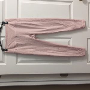 Victoria Secret Capri Leggings Pink size medium